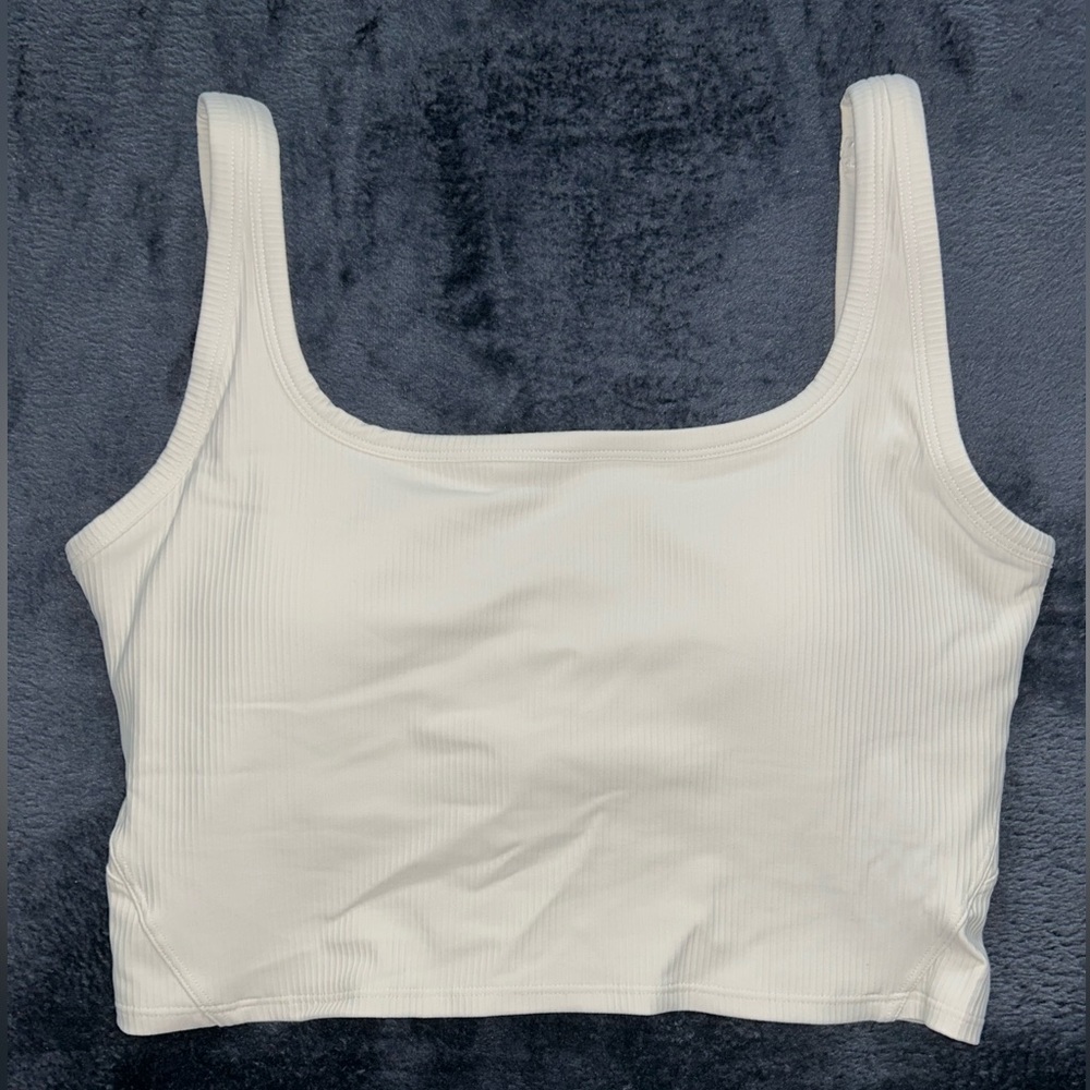 NWT Amazon Active Cropped Tank